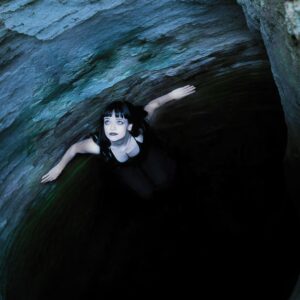 Grow Feet by  Anke Richards